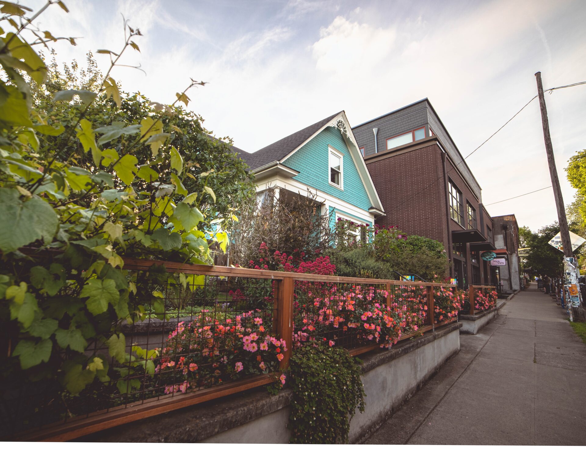 chris-orcutt-DmEX6_oQI-U-unsplash